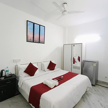 Hotel Hauz Khas Fort View New Delhi Buitenkant foto
