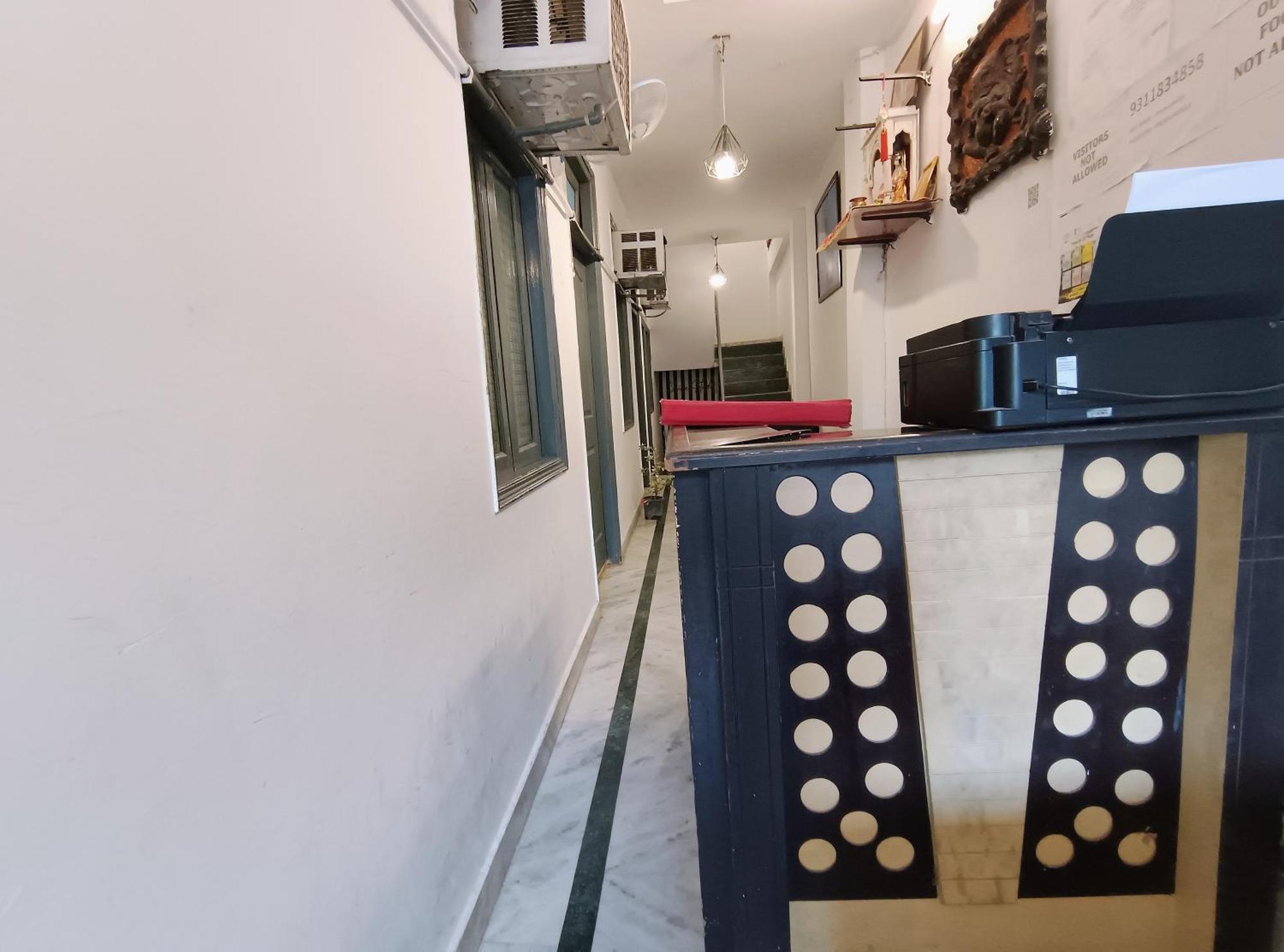 Hotel Hauz Khas Fort View New Delhi Buitenkant foto