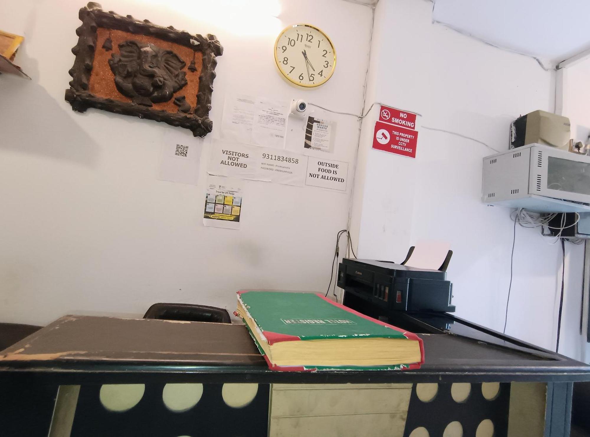 Hotel Hauz Khas Fort View New Delhi Buitenkant foto