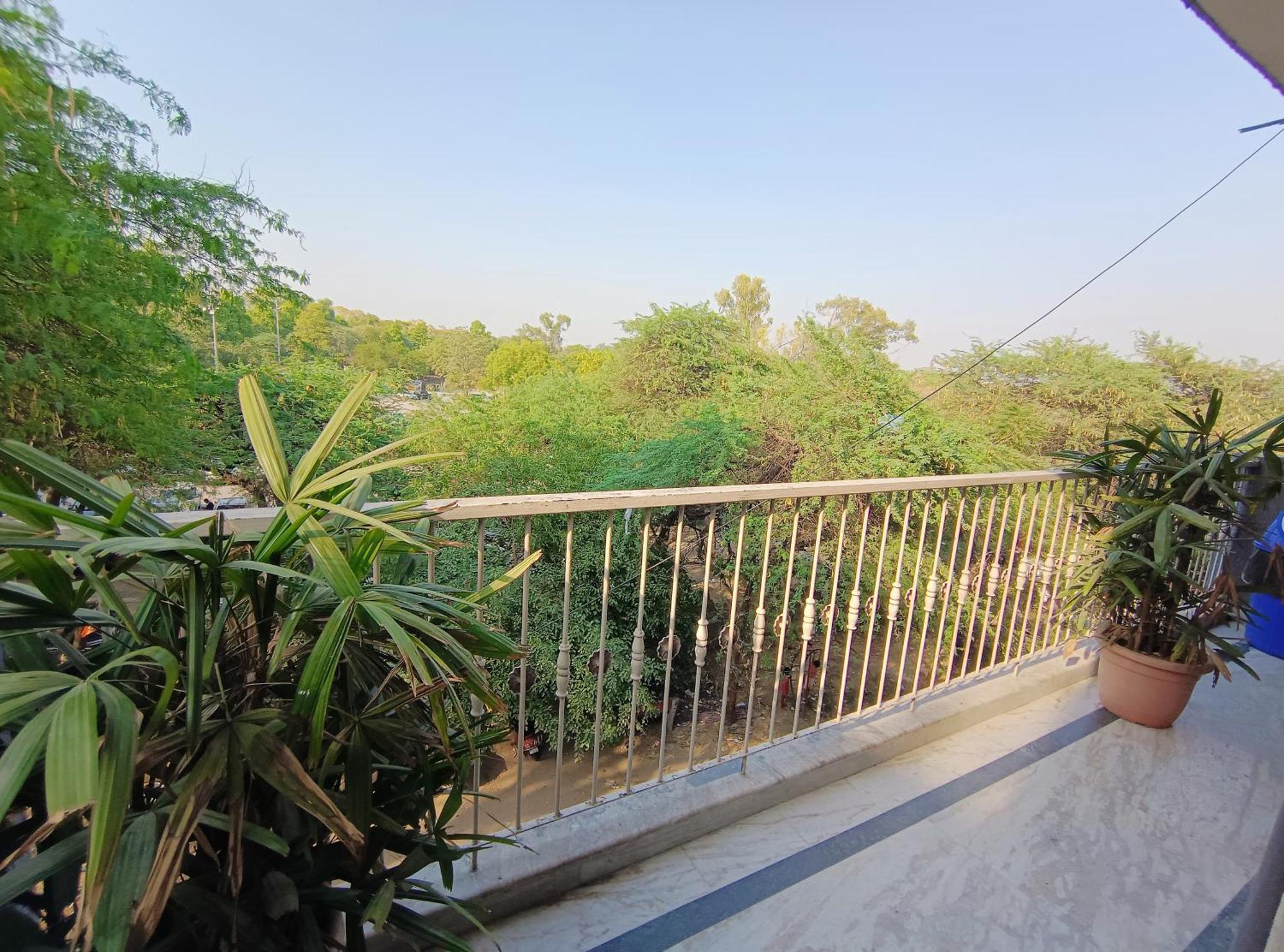 Hotel Hauz Khas Fort View New Delhi Buitenkant foto