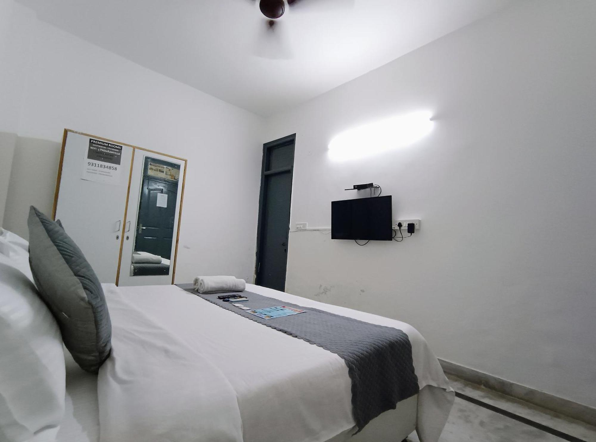Hotel Hauz Khas Fort View New Delhi Buitenkant foto
